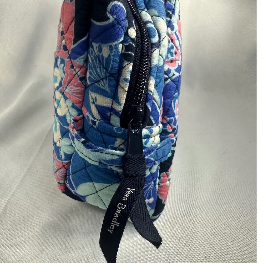 Vera Bradley Light Weight Make Up Bag